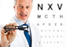 The Difference Between Farsightedness and Nearsightedness